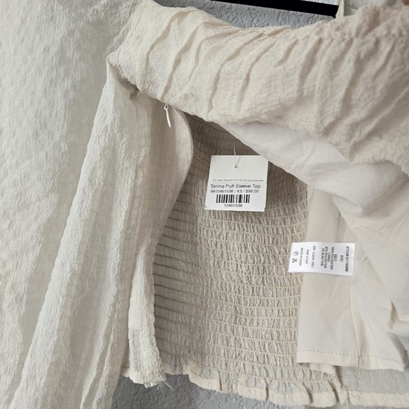 ASTR The Label XS Tonia Puff Sleeve Top Cream Ruched Smock Back NWT - Picture 6 of 8
